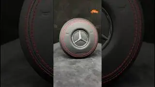 Процесс перетяжки подушки руля Mercedes-Benz. 