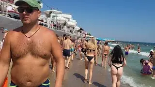 Одеса, 25.08.24 Пляжі переповнені. Вздовж берега від Аркадії до Інклюзивного пляжу