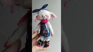 Овечка ручной работы • Обзор образа в комбинезоне 🐑✨ 0824 #doll #тедди #авторскаяигрушка #artdoll