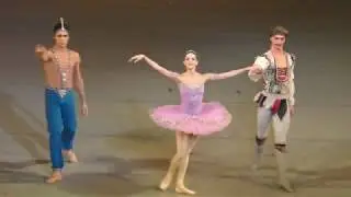 12/12/18 Somova  Korneyev (deb) and Caixeta (deb)  PDD Le Corsaire