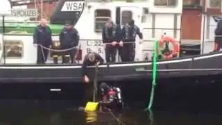 Mercedes  im Teltowkanal