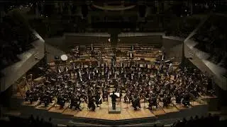 Xenakis: Jonchaies, for 109 musicians - Kirill Petrenko - Berliner Philharmoniker