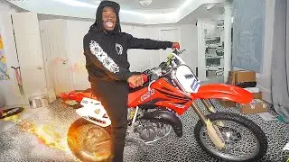 Kai Cenat Tries to Ride a DIRTBIKE In His Room..