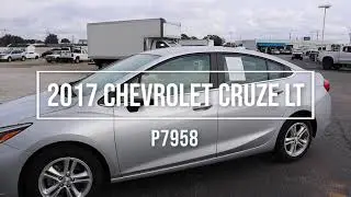 2017 Chevrolet Cruze LT (P7958)