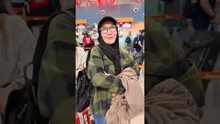 Kak KM bersama Kekuarga Nak Pergi Bali...Normah Damanhuri pun Ikut...