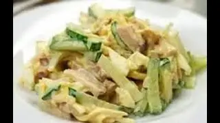 Съедается на УРА Простой домашний САЛАТ из куриной грудки и яичницы.