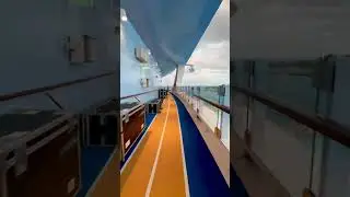 When a timelapse of the Icon of the Seas jogging track is still this long! 😳 #cruise #shorts