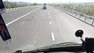 Машина кушает полосочки
