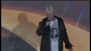 SHAMAN Исполнил в футболке Бессмертного пока - ЧЁРНЫЙ ВОРОН «Песни о Победе» в Музее Победы 09.05.24