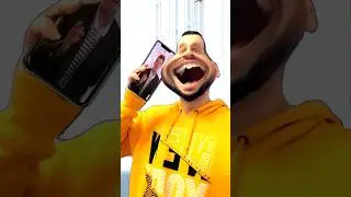 Tom sings rickrolled