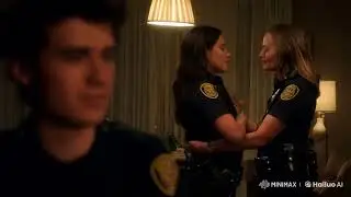 25 year old police officer 2 lesbian women kissing