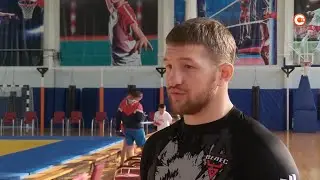 Многократный чемпион мира по кикбоксингу Владимир Минеев дал мастер-класс в Севастополе