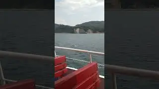 Вид на скалу Киселева со стороны моря