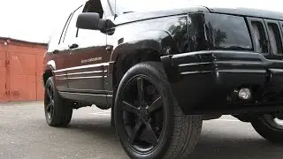 Replace the axle seals on the rear axle in the Jeep Grand Cherokee.