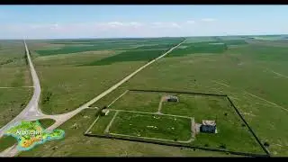Крым, пгт. Черноморское, Новосельское. Вид с высоты птичьего полета.
