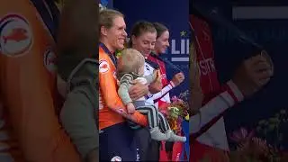 🫶 Podiums don’t get cuter than this: Ellen van Dijk's son wanted Lotte Kopecky's medal!🏅🌟 #cycling