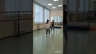 МОИ ЗАЙЦЫ ПОПРЫГАЙЦЫ