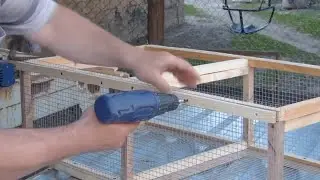 HOW TO MAKE CAGE  FOR DUCKLINGS  FOR GOSLINGS..КАК СДЕЛАТЬ КЛЕТКУ ДЛЯ ЦЫПЛЯТ УТЯТ ГУСЯТ...