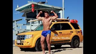 Huge Muscle Model Beast Muscle Beach Styrke Studio