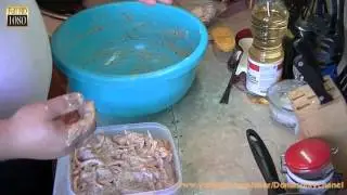 Шашлык ассорти в осеннем лесу