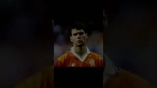 Великолепный гол Марко ван Бастена