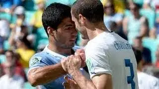 LUIS SUAREZ BITES CHIELLINI!!! WORLD CUP GAME 2014
