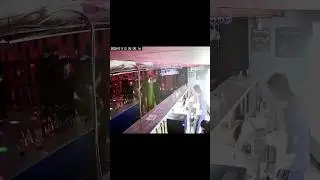 Драка в баре из-за девушки