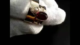 Обручальные кольца из красного золота с символикой, женское кольцо крупным рубином