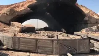 Крытые ангары российской авиабазы Шайрат после удара Томагавками