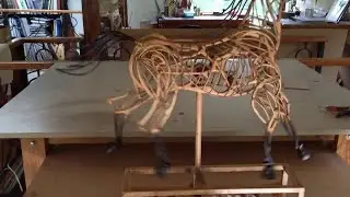 Amazing Moving Horse Sculpture || ViralHog