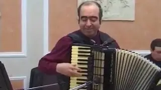 Армянский Аккордеонист Артём Арутюнян - Молдавская Мелодия/Зартнир Лао