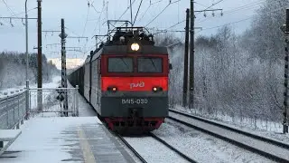 Зима и проходящие поезда на пл. 95 км Октябрьской железной дороги. Январь 2023 года.