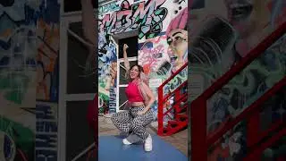 LA BEBÉ 2.0 🔥 TikTok trend baile #shorts