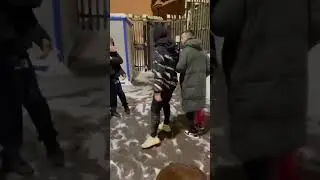 Костюм из Дубая подрался на улице с бойцом нашего дела😱😱😱 