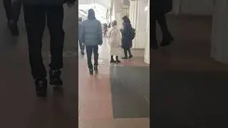 цыгане на заработках в Москве. трудовой стаж 3 года. 