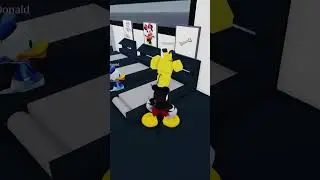 MICKEY goes to the GYM 💪🏋️ 