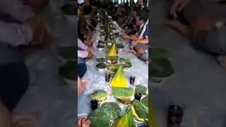 Berebut makanan saat acara doa 