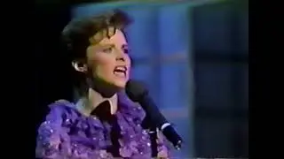 Sheena Easton - When He Shines (Bob Hope's 80th Birthday Special '83)