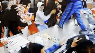 Flash Mob of Robbers Loots Bakery