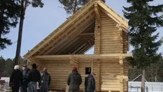 Строительство современной сибирской бани в Томске.