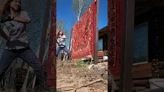 избила ковёр из 90-х, теперь будет #афрейм украшать #семья #банямечты #дача
