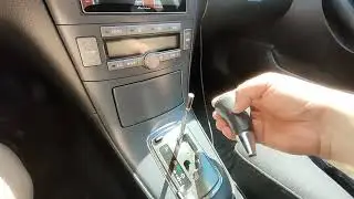 как снять ручку КПП с Toyota avensis