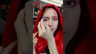 Halloween makeup using a triangle 