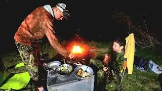 ПРОСТО ОГОНЬ! РЫБАЛКА С СЫНОМ У КОСТРА. С НОЧЕВОЙ! ЖАРЕНЫЙ СОМ С КАРТОШЕЧКОЙ НА ДРОВАХ