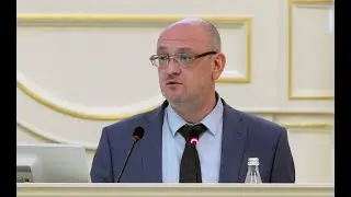 Депутат ЗАКС Санкт-Петербурга Резник М.Л. употребляет наркотики
