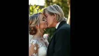 You may kiss the bride! 