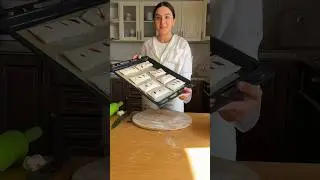 Моя любимая сладость ❤️ слойки с клубникой