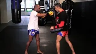 How to Do Kickboxing Combos | Muay Thai