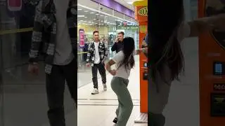 Показал как надо 😄