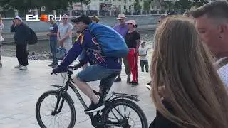 Выступление семейного ансамбля Александра Нечитайло на Плотинке